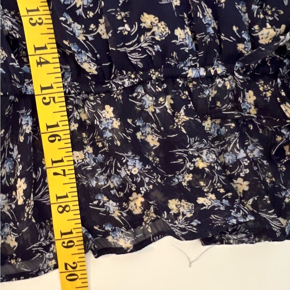 Womens Sheer Navy Floral Peasant Top Size S Flutter Sleeve Fairy Cottagecore - Picture 6 of 8